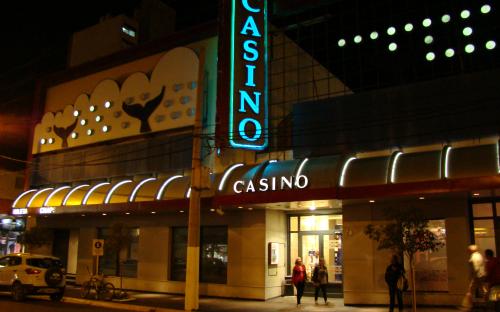 Casino Madryn, Punto y Banca